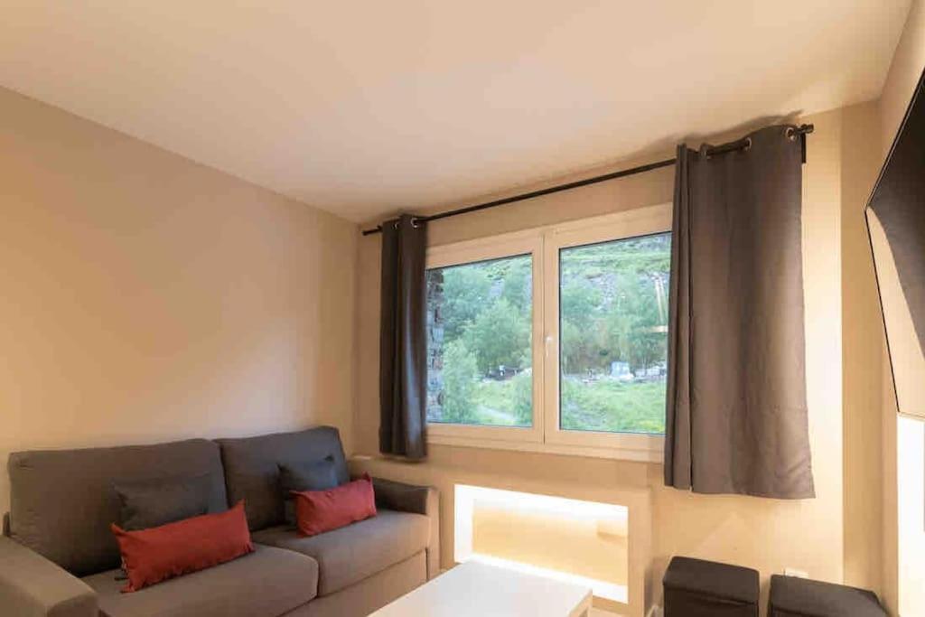 Lovely Quiet Apartment Walking Distance Ski Runs - Hut1-Oo5333 Soldeu Exteriör bild